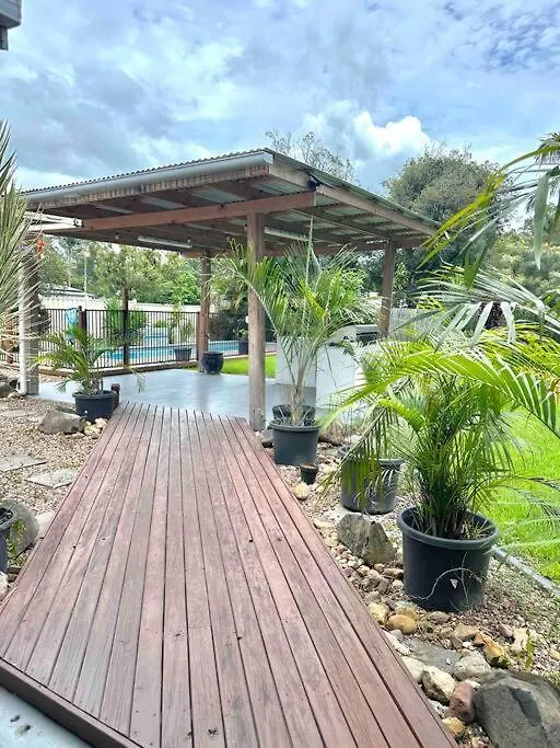 Holiday home Private Home Oasis - Near Aus Zoo Beerwah